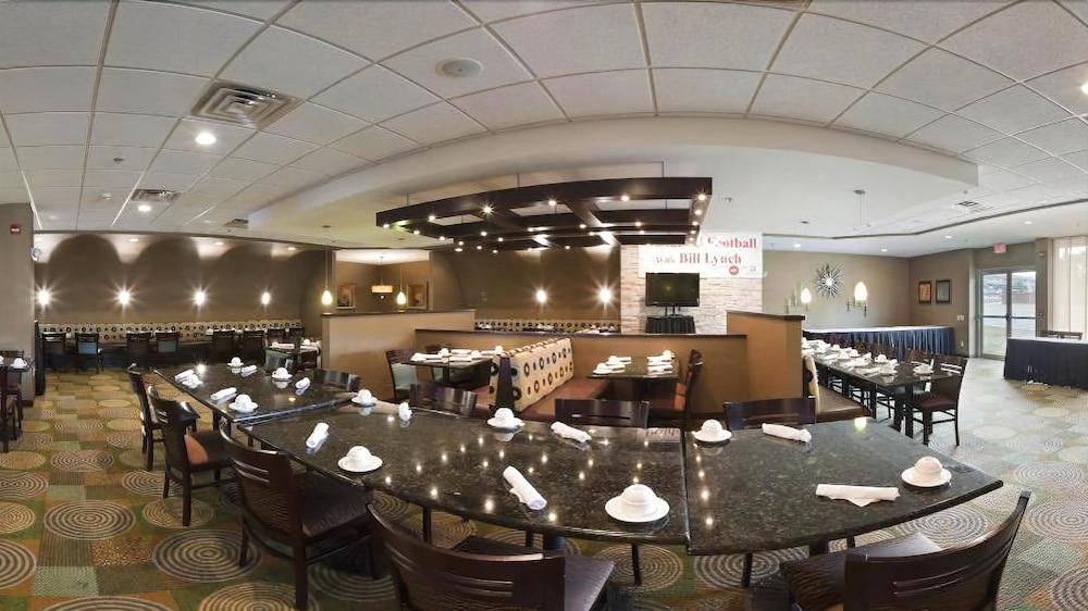 Holiday Inn Bloomington-University Area By Ihg Экстерьер фото