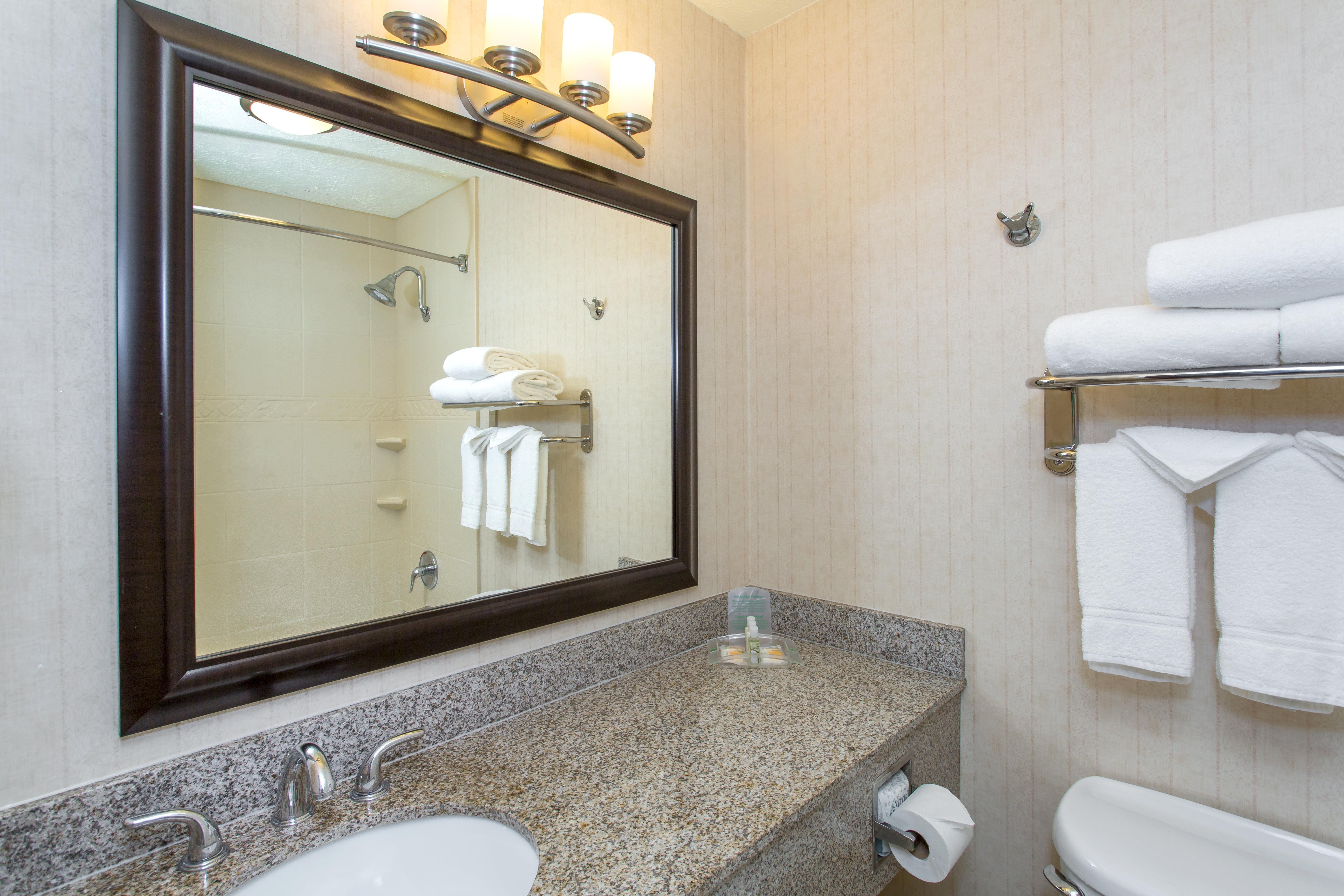 Holiday Inn Bloomington-University Area By Ihg Экстерьер фото