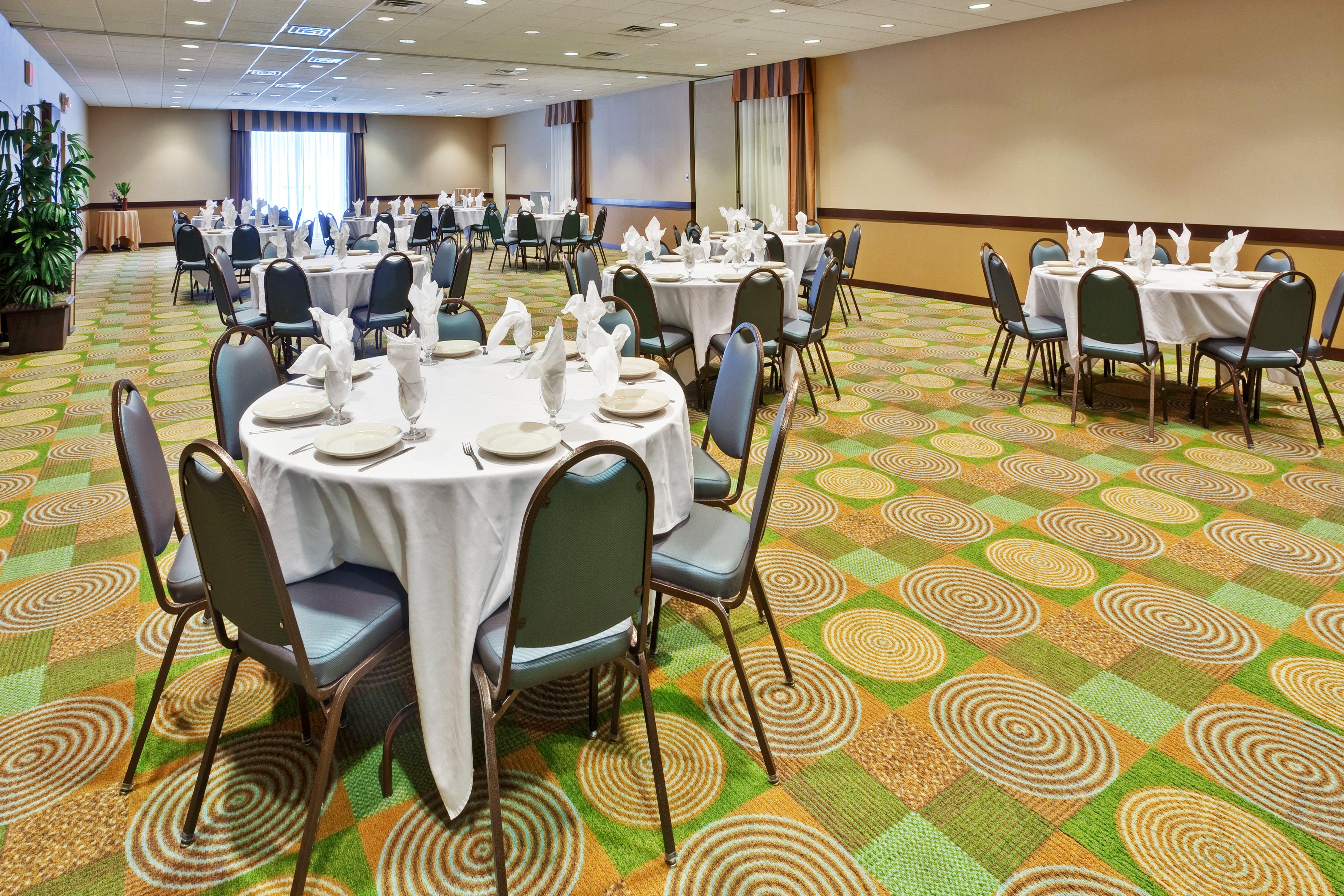 Holiday Inn Bloomington-University Area By Ihg Экстерьер фото