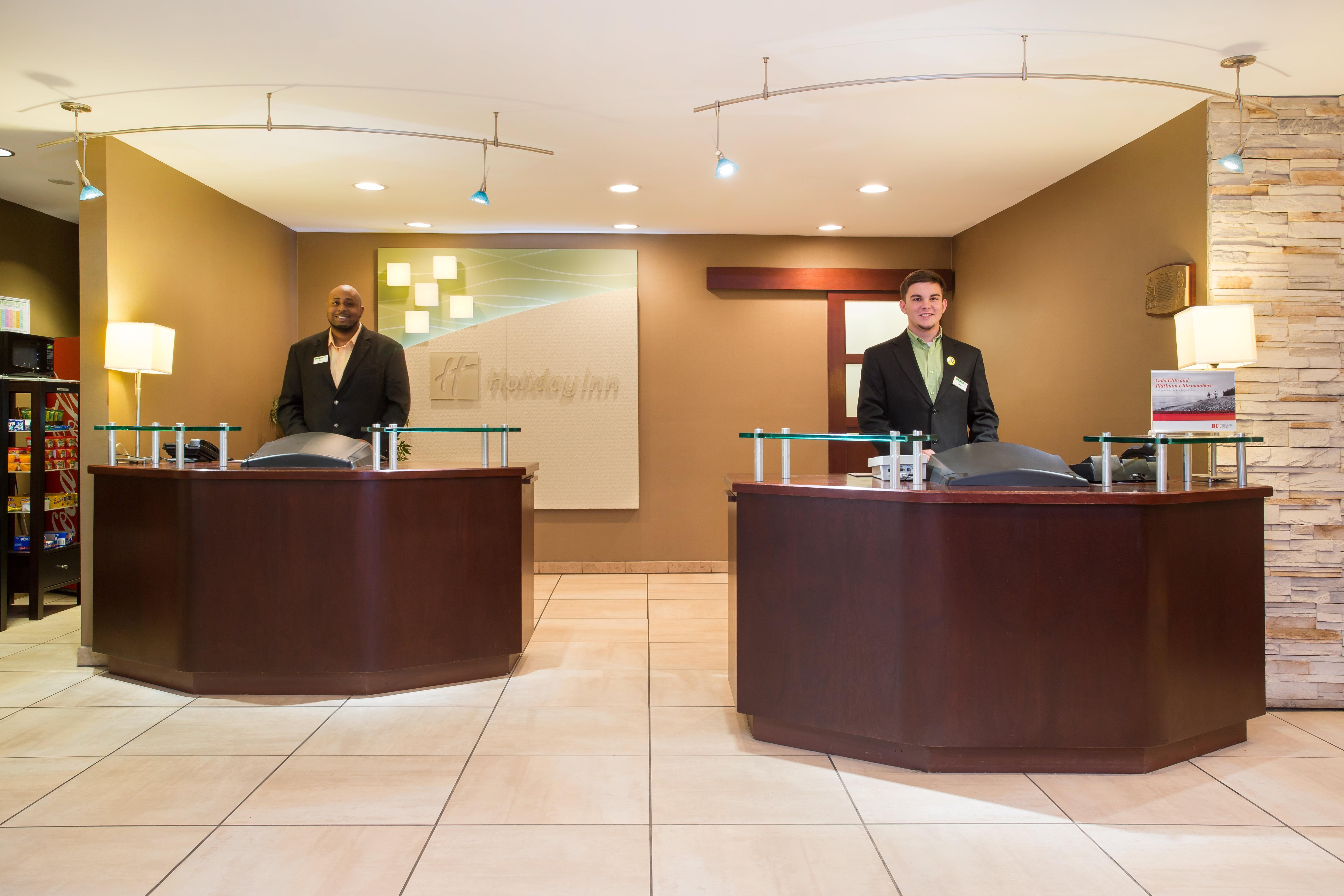 Holiday Inn Bloomington-University Area By Ihg Экстерьер фото