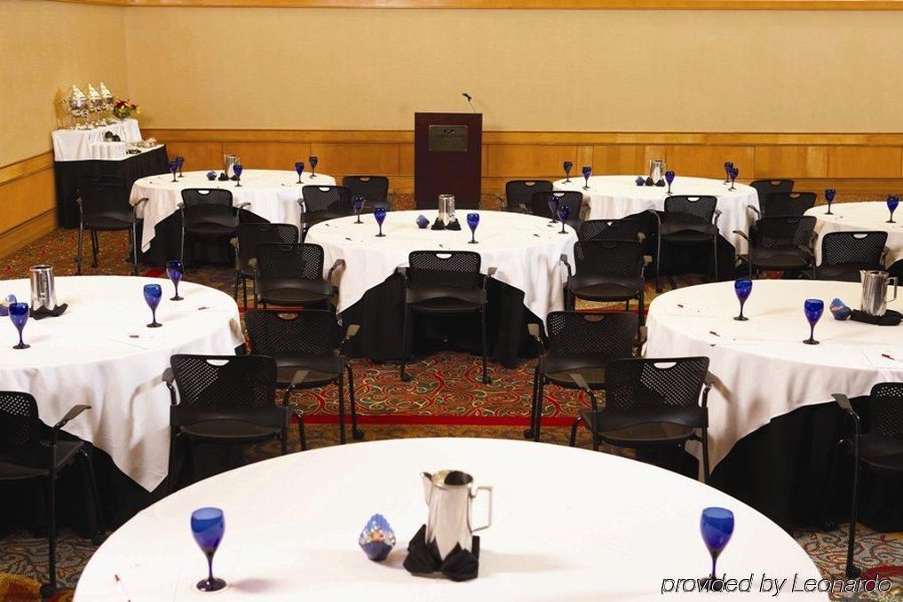 Holiday Inn Bloomington-University Area By Ihg Экстерьер фото